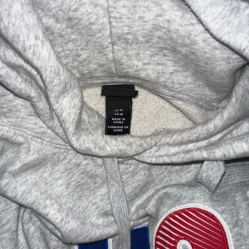 Sweatshirt - Picture 2 of 3